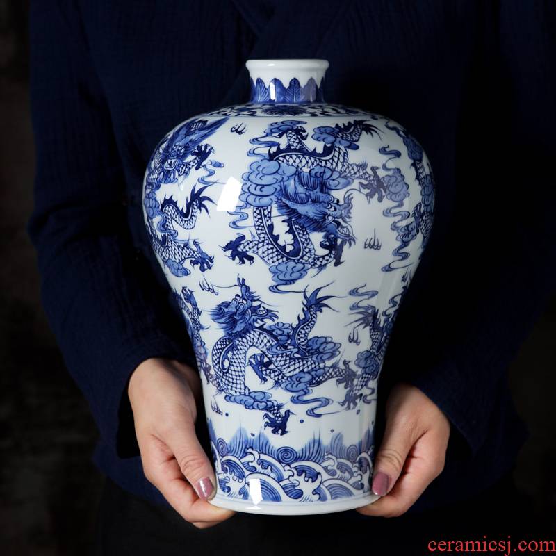 Jingdezhen porcelain hand - made ceramic vase furnishing articles study adornment archaize sitting room nine Long Mei bottle