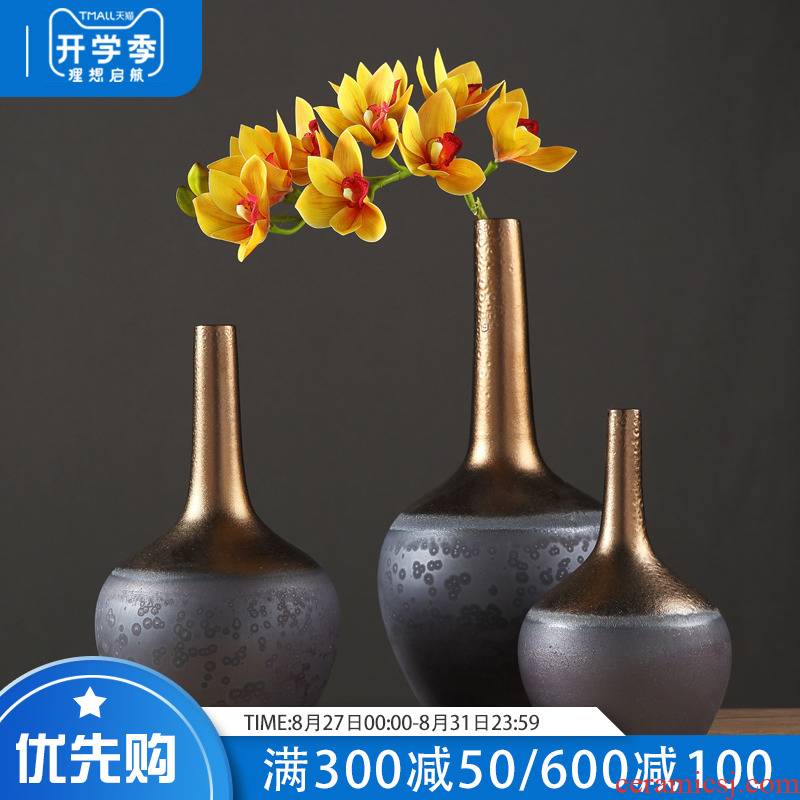 Restore ancient ways American sitting room hotel ceramic vase of dry flower arranging place to live in the sitting room porch soft decoration of exhibition hall