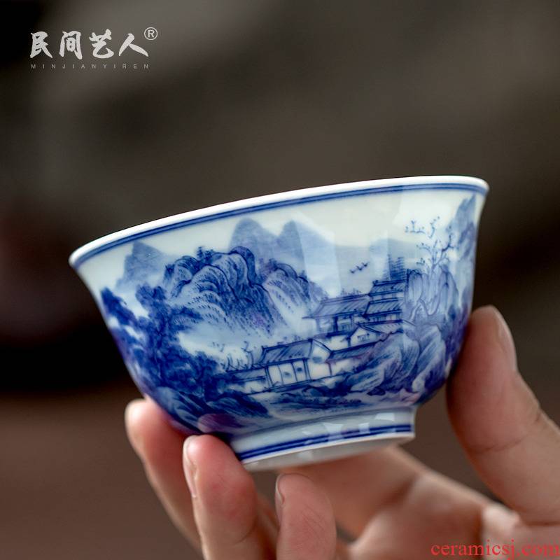 All hand blue and white landscape master cup of jingdezhen ceramic hand - made kung fu tea cup single cup sample tea cup