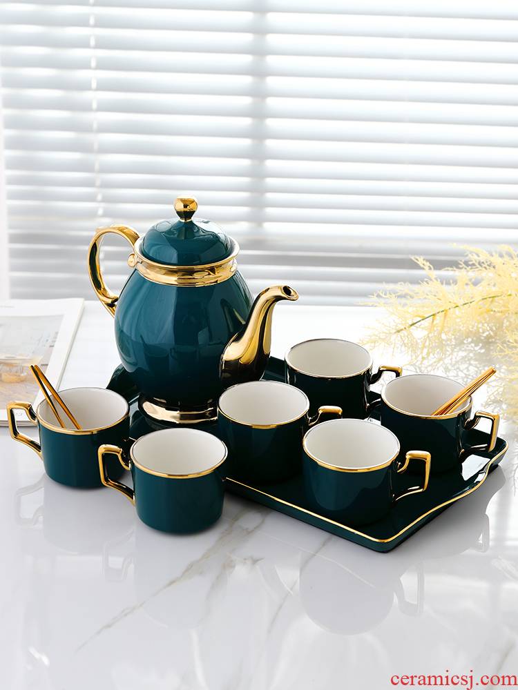 Small key-2 luxury European - style household ceramic coffee set with tray was English afternoon tea tea cups of coffee cup