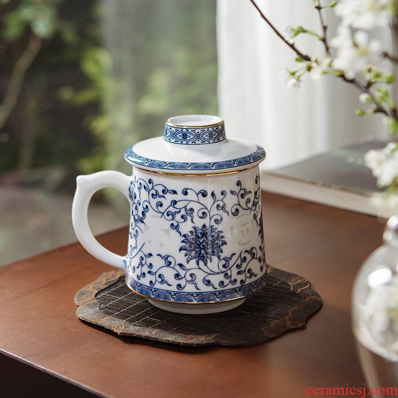 Jade BaiLingLong jingdezhen ceramic filter large cups with cover office cup of blue and white and exquisite cups don 't forget the beginner' s mind