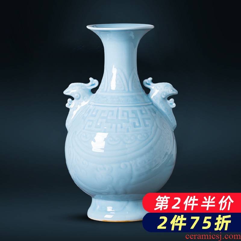 Jingdezhen porcelain ceramic azure glaze antique vase carved retro sitting room ark, decoration of Chinese style household furnishing articles