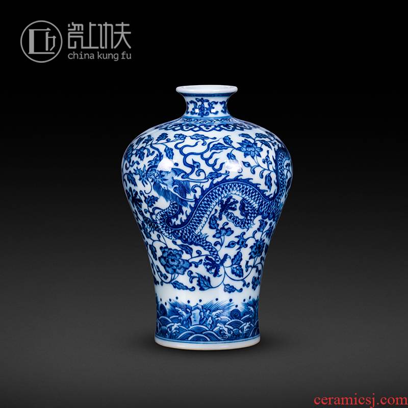 Jingdezhen ceramic vase is placed the new Chinese style is I and contracted archaize sitting room rich ancient frame blue and white lotus flower play