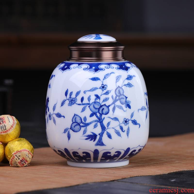 Three fruit of jingdezhen blue and white porcelain tea pot sealed as cans ceramic large household air tank scattered tea storage tanks