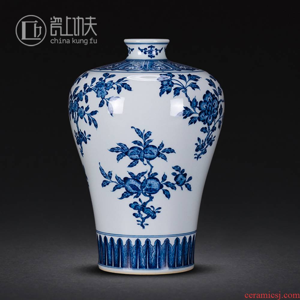 Jingdezhen blue and white porcelain vase sanduo mei blue and white porcelain bottle of new Chinese style living room furnishing articles antique porcelain restoring ancient ways