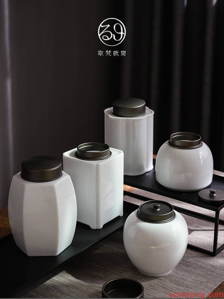 Japanese seal tea pot, household moistureproof jingdezhen ceramic tank storage POTS POTS of tea storage warehouse gift boxes