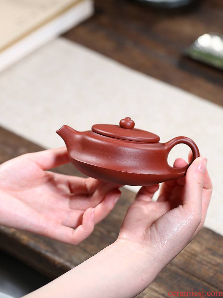 Yixing pure manual it undressed ore purple clay music pot stone gourd ladle pot antique teapot set on sale
