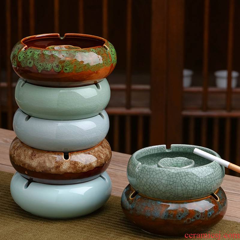 Jingdezhen ceramic ashtray creative move trend of domestic large sitting room of fly ash prevention study office decoration