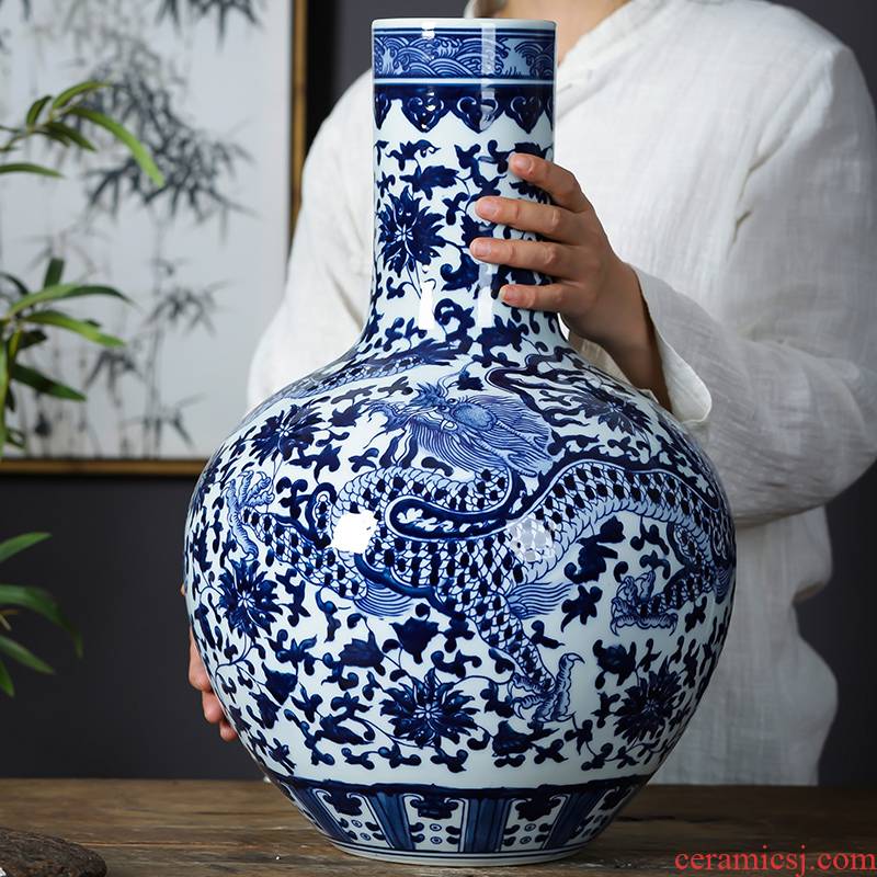 Jingdezhen porcelain ceramic antique blue and white porcelain dragon vase large home sitting room TV ark adornment furnishing articles