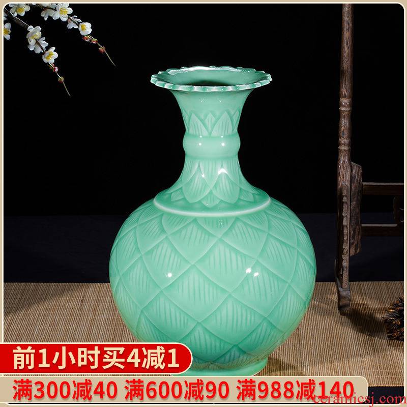 Jingdezhen ceramics by hand shadow blue glaze vase flower arranging new Chinese style household adornment TV ark, furnishing articles in the living room