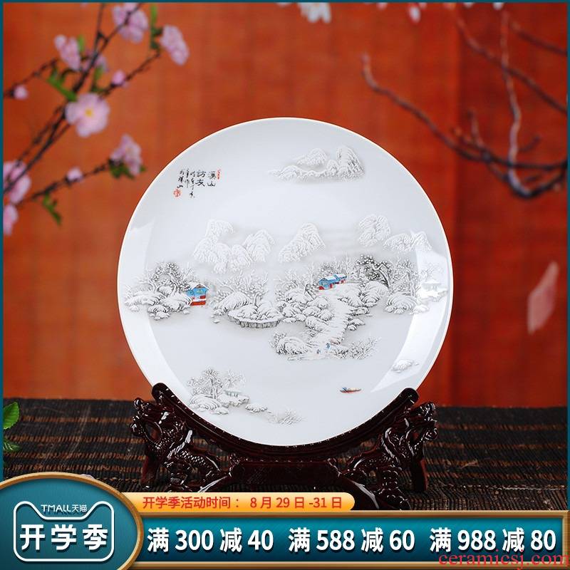 Hang dish decorative plate of jingdezhen blue and white porcelain ceramic famille rose decoration fashion household handicraft furnishing articles