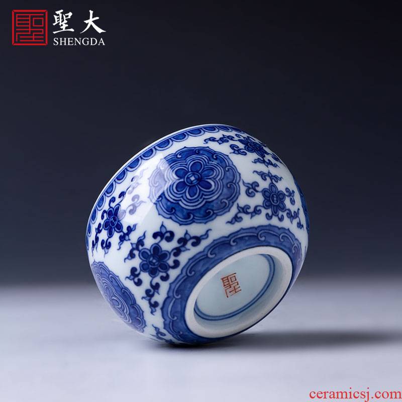 The big cup sample tea cup hand - made under glaze blue and white porcelain kung fu group pattern lie fa cup jingdezhen tea by hand