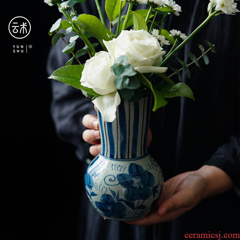 Chinese hand - made small plug-in of blue and white porcelain vase sitting room place jingdezhen checking ceramic creative hydroponic flowers