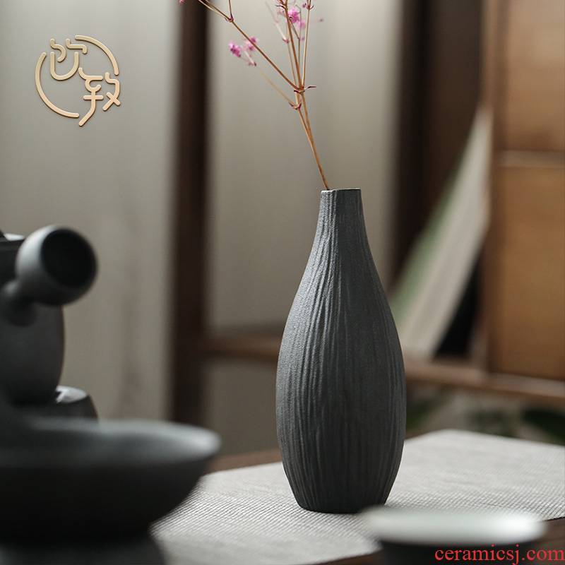 Ultimately responds to black pottery mini vase Japanese zen ceramic small dry flower flower arranging flower implement manual accessories to restore ancient ways furnishing articles