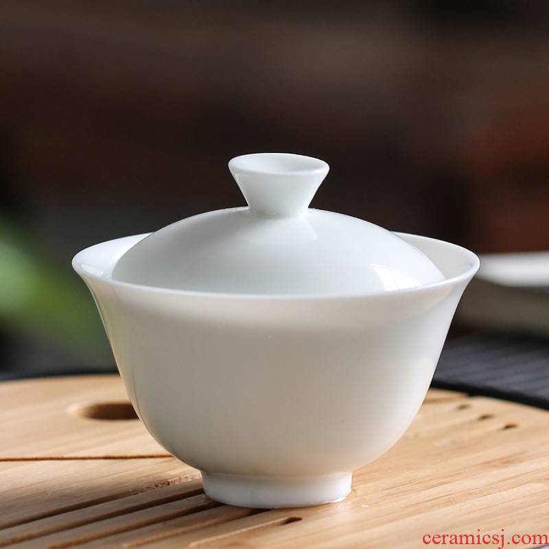 The Poly real boutique scene. White porcelain bowl covered bowl of jingdezhen ceramic cups kung fu sweet White glaze three bowl size