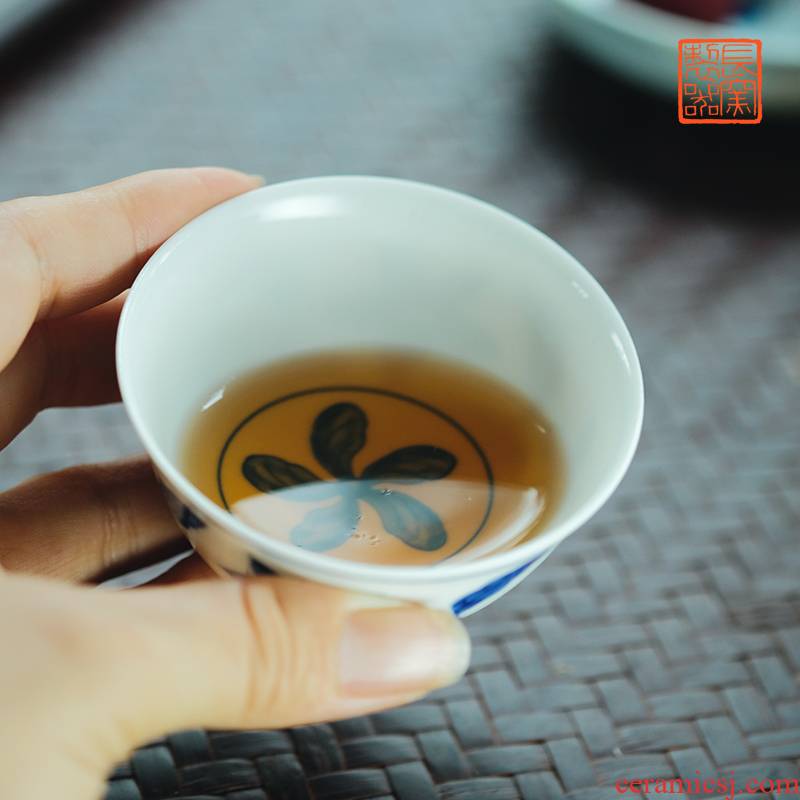 Long up controller hand - made porcelain Zhi, ZiWen 70 ml capacity kung fu tea sample tea cup of jingdezhen ceramics by hand