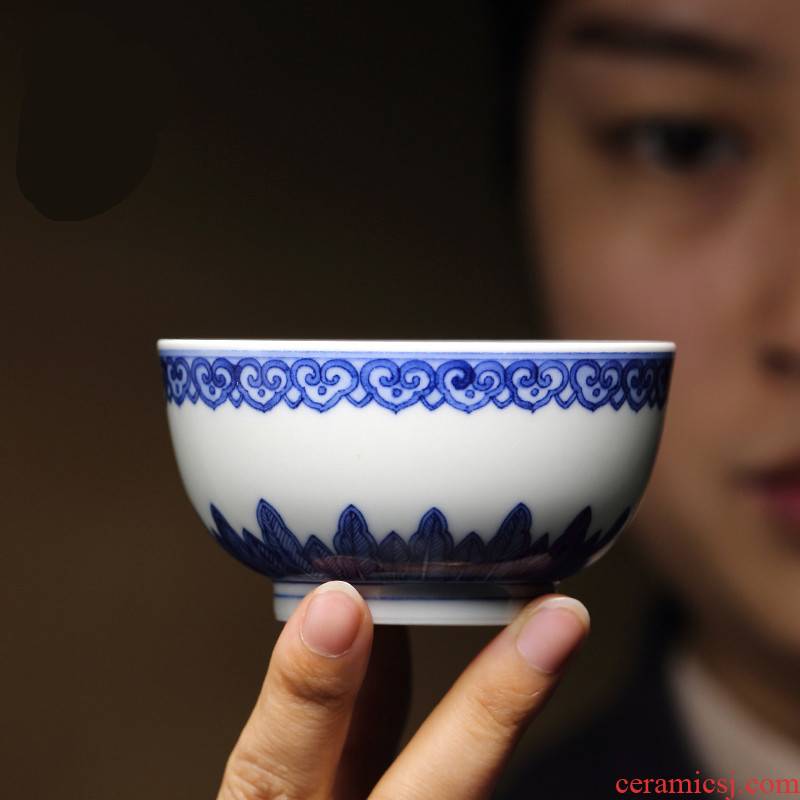 . Poly real boutique scene. Jingdezhen ceramic masters cup sample tea cup cup kung fu tea set hand - made porcelain cup of T