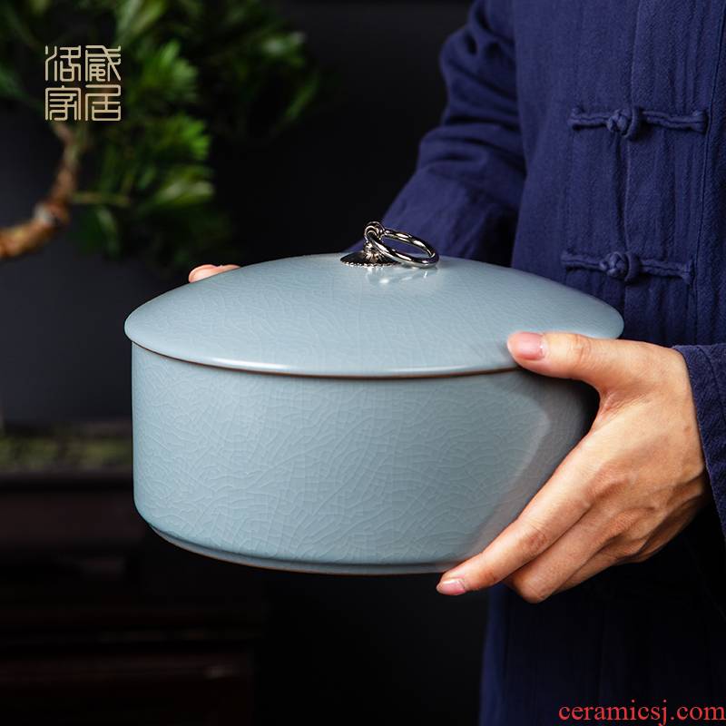 Large caddy fixings jingdezhen ceramic seal pot Large capacity storage jar your up boutique high - end tea cake tin