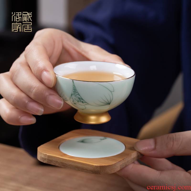 Hand - made kung fu tea cups with jingdezhen tea sample tea cup set ceramic tea cup mat clepsydra teapot