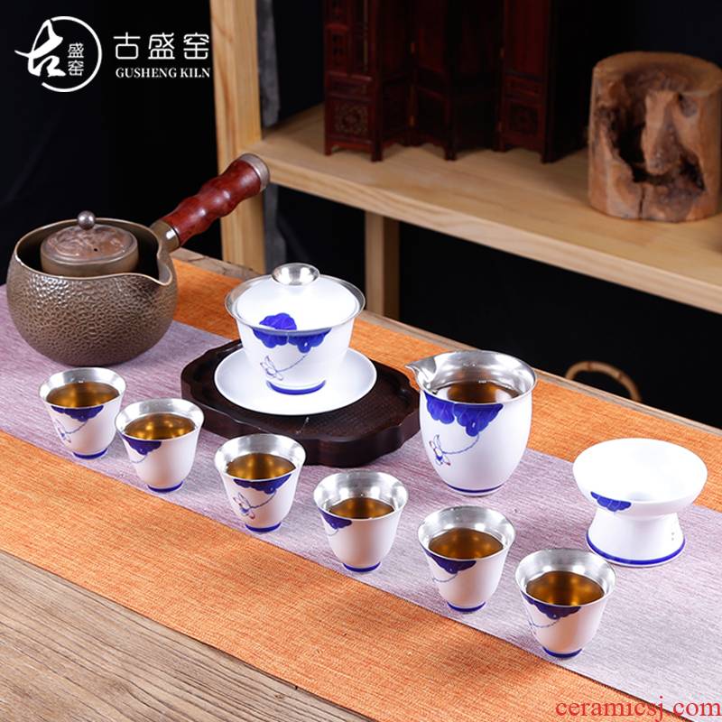 Ancient sheng up coppering. As silver suit hand - made kung fu tea set of blue and white porcelain of jingdezhen ceramics lid bowl of a complete set of tea cups