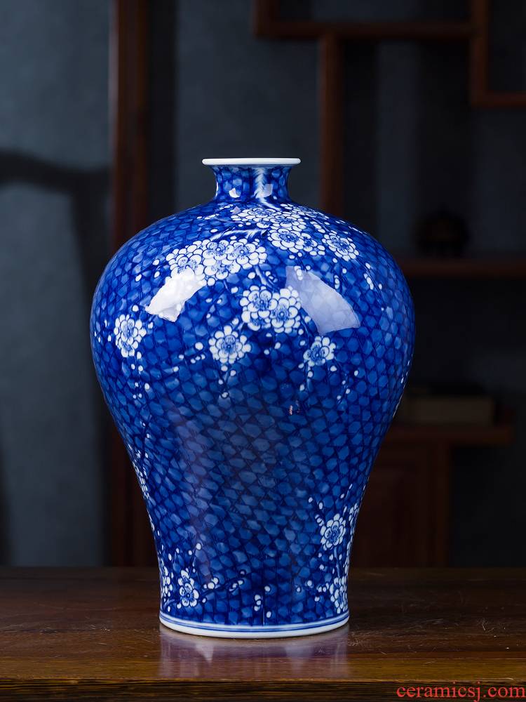 Jingdezhen ceramics archaize Kang Xiqing ice MeiWen hand - made vases furnishing articles Chinese flower arranging porch is decorated living room