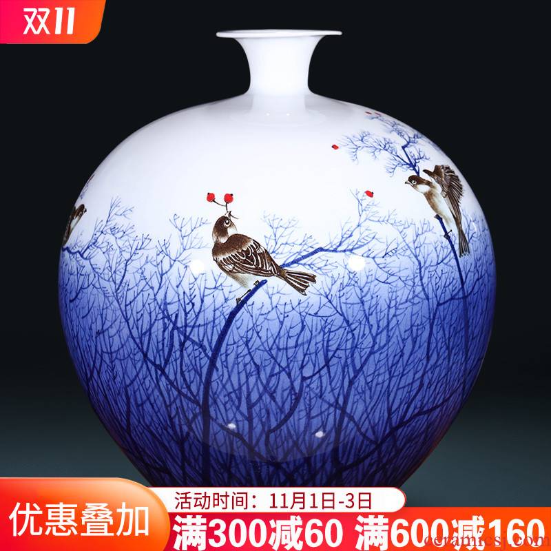 The Master of jingdezhen ceramics hand - made furnishing articles large new Chinese blue and white porcelain vase sitting room adornment is placed