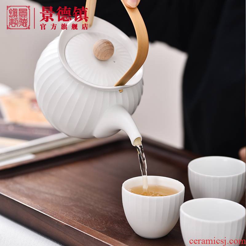 Jingdezhen flagship store of ceramic tea set manually set home sitting room is contracted teapot teacup Chinese tea