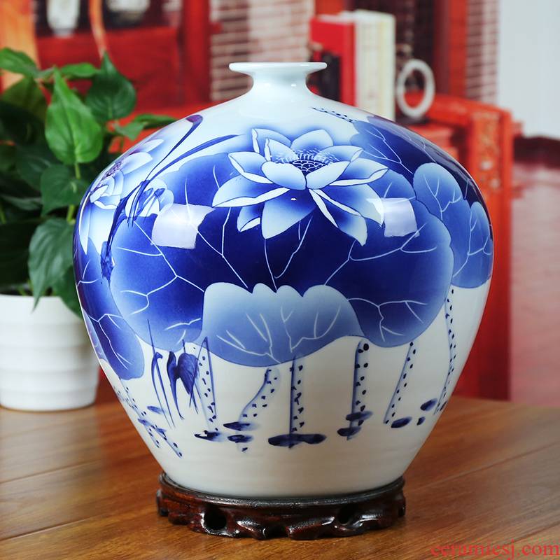 Jingdezhen ceramic vase peony modern blue and white porcelain painting lotus home sitting room place, a classic gift
