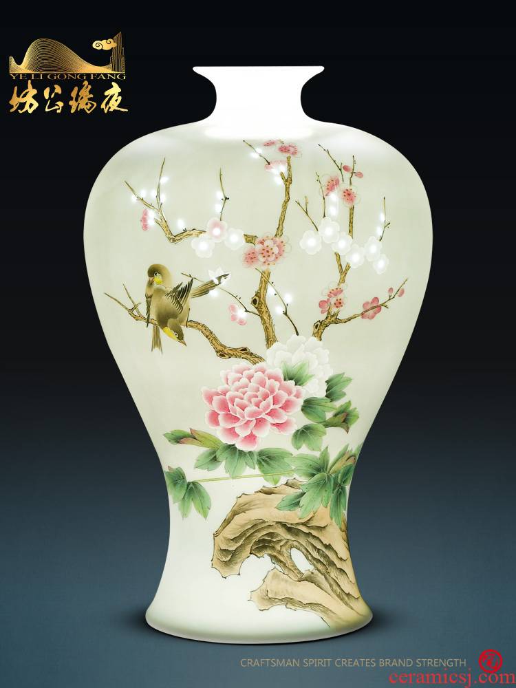Jingdezhen ceramics furnishing articles hand - made ChunManQianKun vases, sitting room of Chinese style household decorations TV ark, furnishing articles