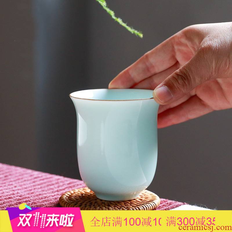 . Poly real boutique office scene jingdezhen ceramic keller cup kung fu tea set fragrance - smelling cup large capacity S