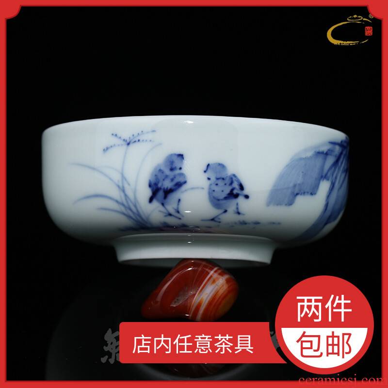 Jingdezhen blue and white inside and outside color landscape large cups and auspicious hand - made ceramic kung fu tea set single cup sample tea cup