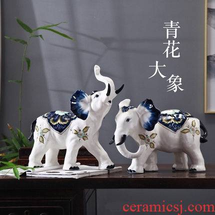 Blue and white porcelain ceramic like household act the role ofing is tasted furnishing articles home furnishing articles furnishing articles household ceramics handicraft ornament to the living room