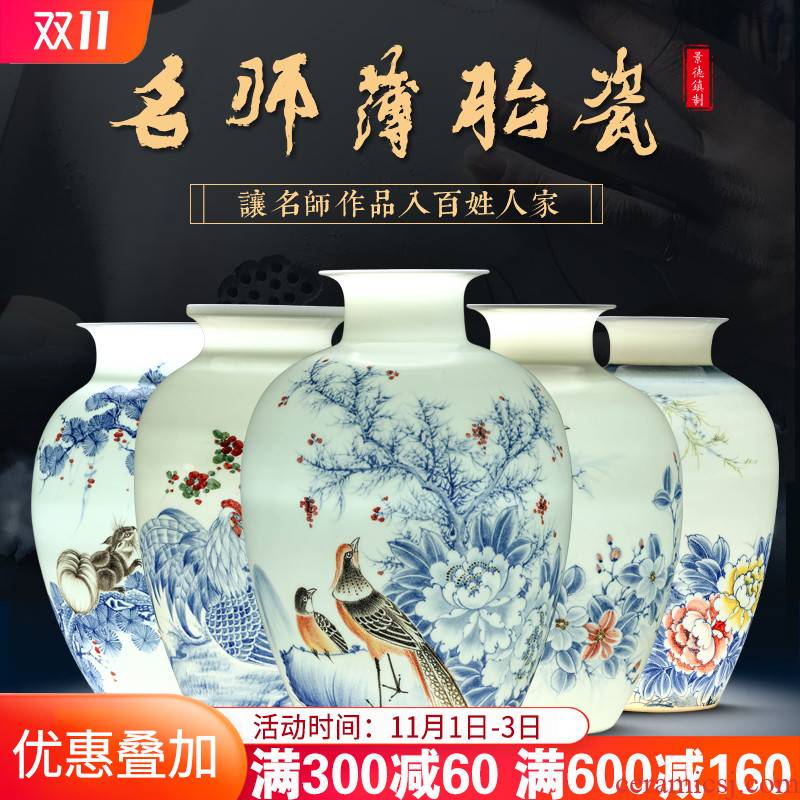 Jingdezhen ceramics hand - made of blue and white porcelain vases, the sitting room of Chinese style household decorations rich ancient frame handicraft furnishing articles