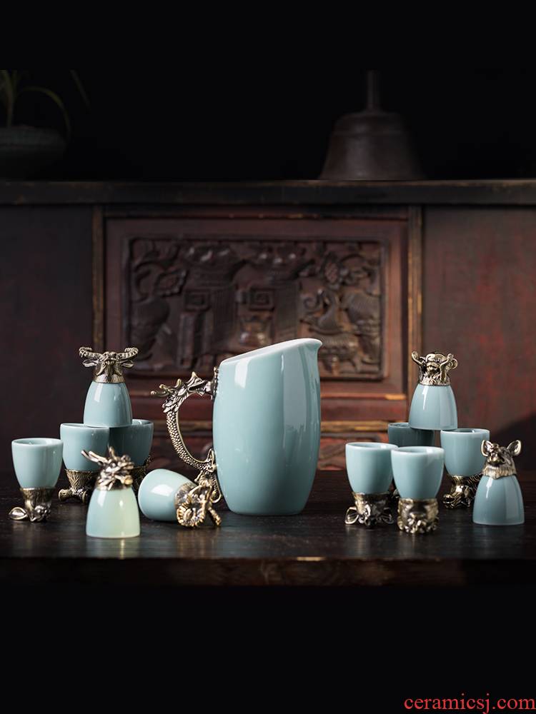 The wine suits for Chinese zodiac jingdezhen ceramic household small Chinese liquor cup wine glass creative points