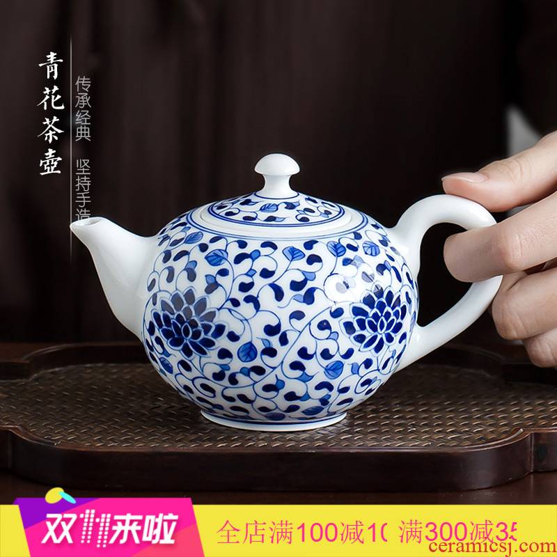 Poly real scene of jingdezhen blue and white porcelain hand draw kung fu tea pot home bound lotus flower little teapot teacup with filter single pot