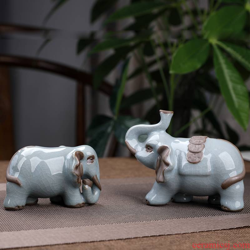 Elder brother up with ceramic elephant furnishing articles of crack a tea tray objects sitting room tea tea play lovely creative decorations furnishing articles