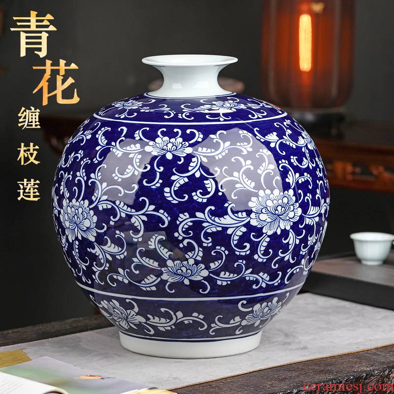 Antique vase of blue and white porcelain of jingdezhen ceramics large furnishing articles classical Chinese hand - made home sitting room adornment