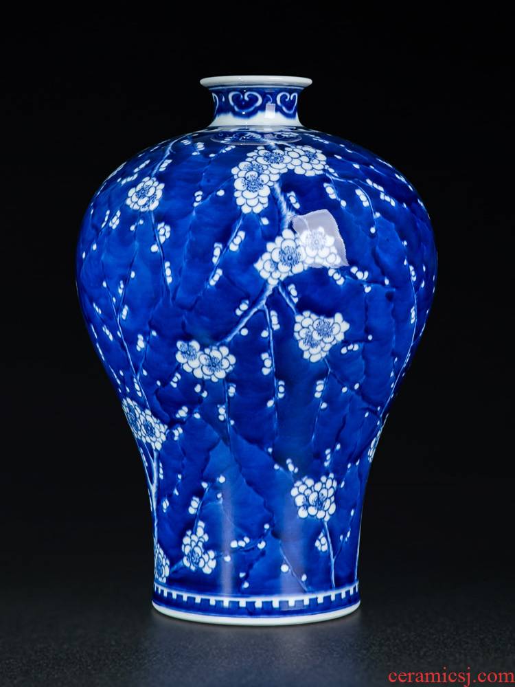 Desk vases, flower arranging large sitting room of jingdezhen blue and white porcelain vase is placed by hand TV ark, adornment