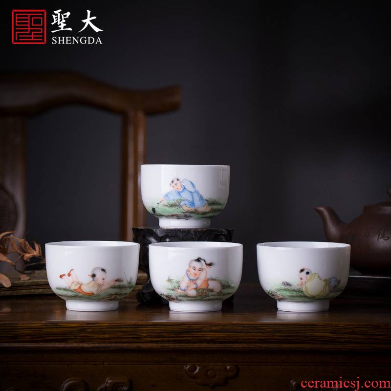 Santa teacups hand - made ceramic kung fu new color boy tease worm, a set of jingdezhen tea cup master cup single CPU hand
