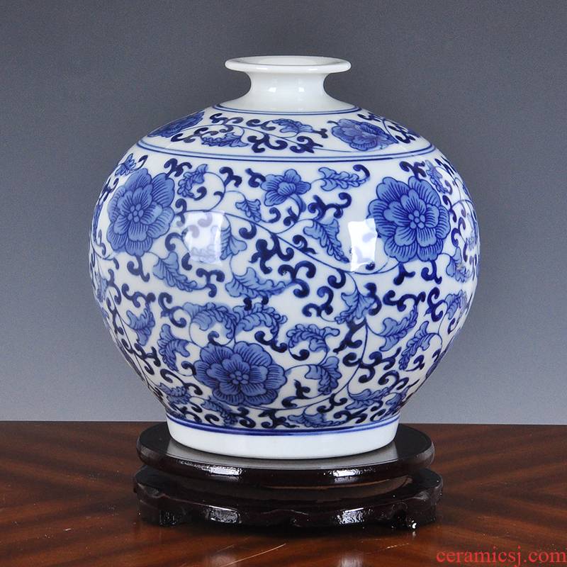 Creative restoring ancient ways is blue and white porcelain vase is placed small household decorates sitting room ark, nostalgic restaurant table flower arranging