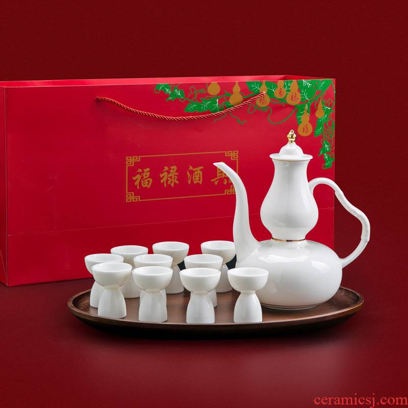 Jingdezhen ceramic Chinese style liquor wine suit household white porcelain paint small glass bottle gourd hip flask antique gift