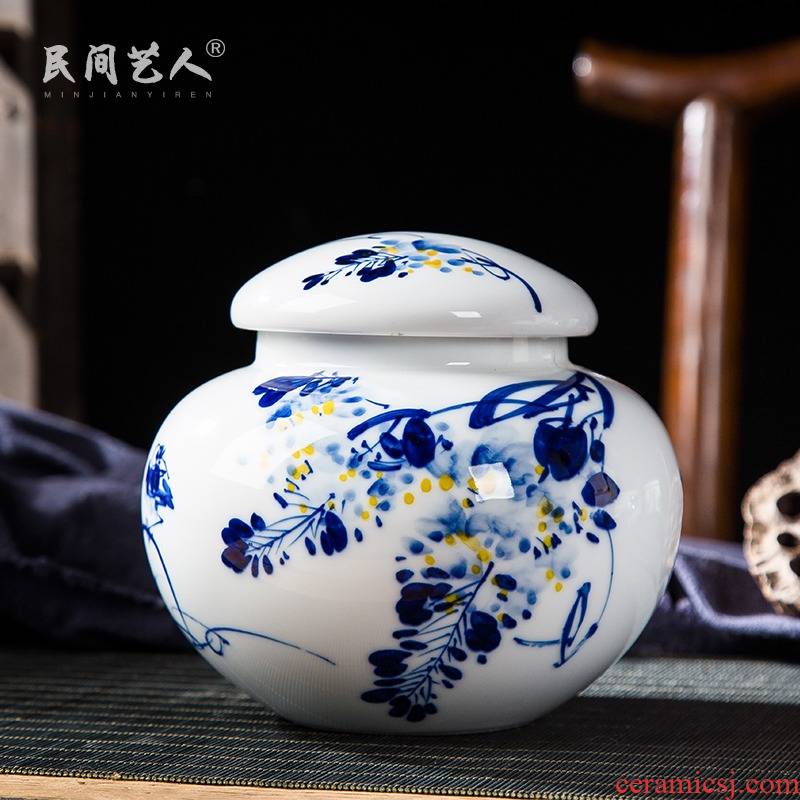 Folk artists hand - made bucket color blue and white porcelain tea pot of jingdezhen ceramic household large seal storage POTS