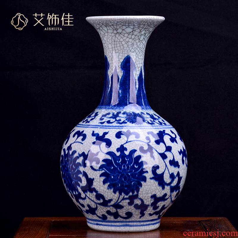 Antique Chinese jingdezhen ceramics vase on classical household living room TV ark, of blue and white porcelain crafts