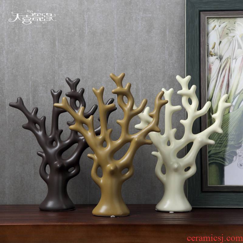 Modern creative Nordic household act the role ofing is tasted furnishing articles sitting room ark, TV ark, wedding gift decoration ceramic arts and crafts