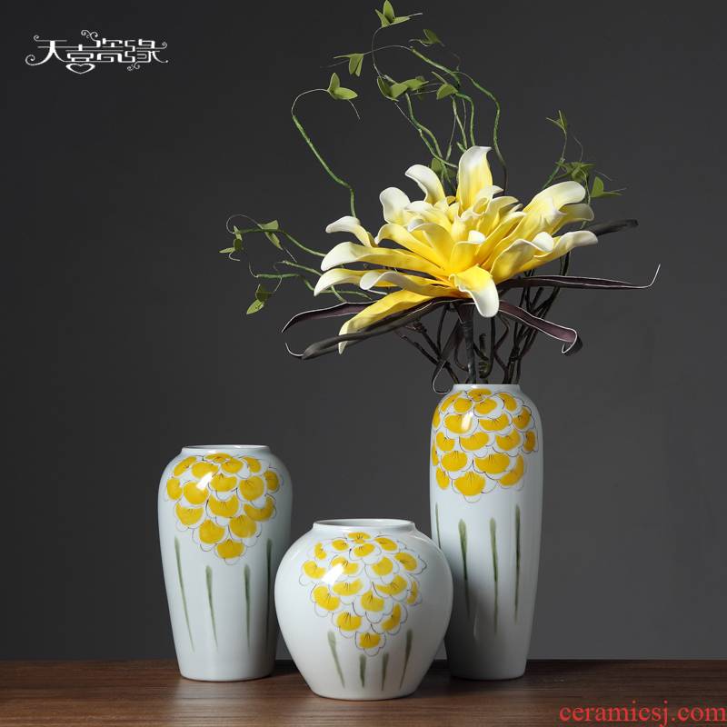 Insert the new Chinese style ceramic vase originality fashionable sitting room white dried flowers, household soft adornment is placed