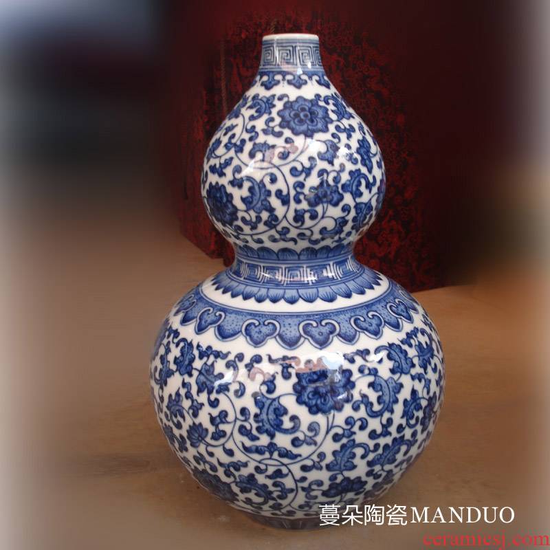 Jingdezhen hand - made bound lotus flower adornment is about 30 cm high famille rose porcelain bottle gourd vase treasure gourd vases