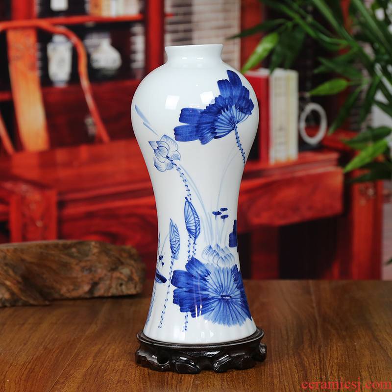 Jingdezhen blue and white porcelain ceramic vase modern blue and white lotus home sitting room place classical handicraft gifts