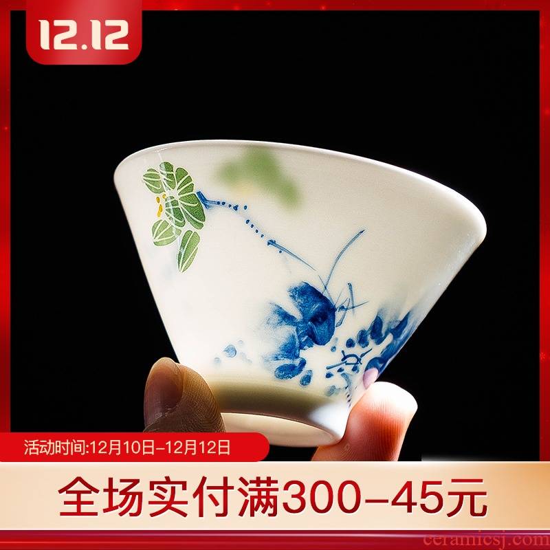 Folk artists hand - made lotus bucket color blue and white thin body perfectly playable cup of jingdezhen ceramic tea cup master single CPU