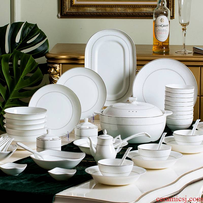The dishes suit household contracted jingdezhen ceramic tableware European bowls of ipads plate combination housewarming gift