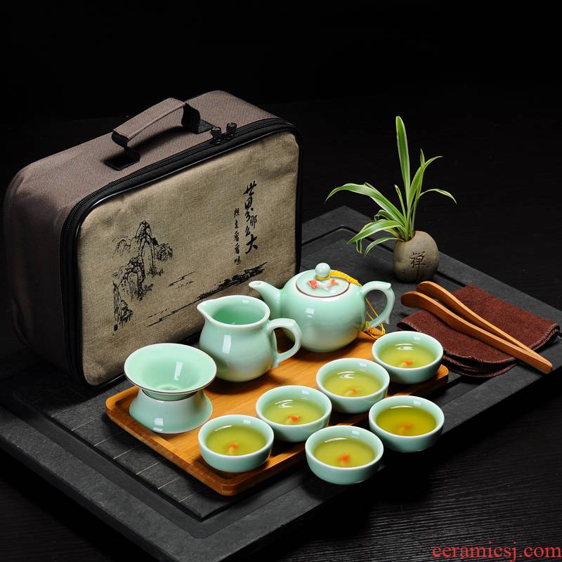 The Receive travel kung fu tea set is suing travel bag portable celadon carp cup crack cup a pot of two cup